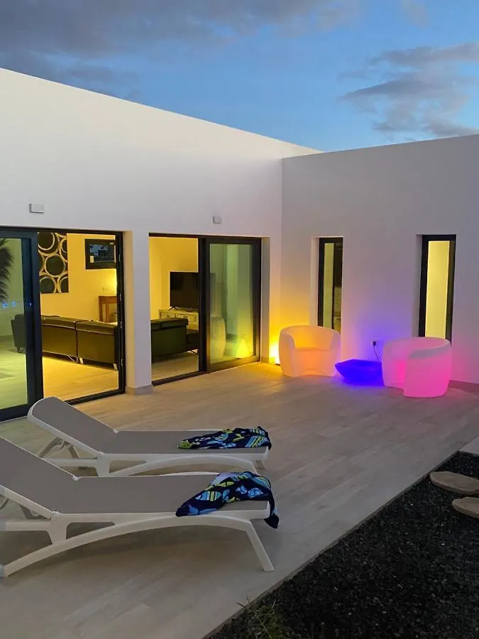 Casa Sora, Agradable Villa Con Banera Hidromasaje Lajares
