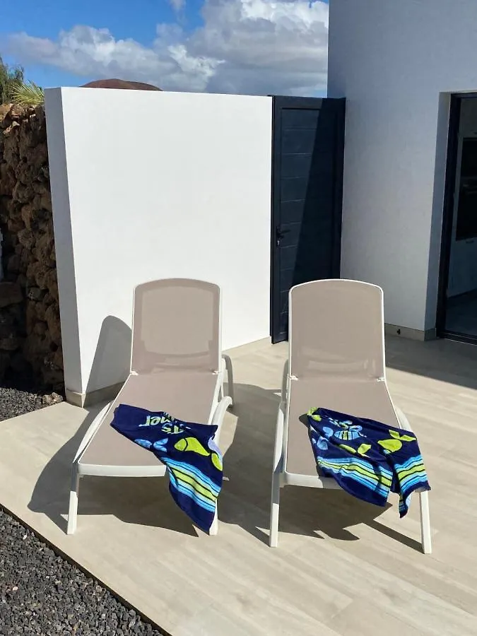 Casa Sora, Agradable Villa Con Banera Hidromasaje Lajares 0*,