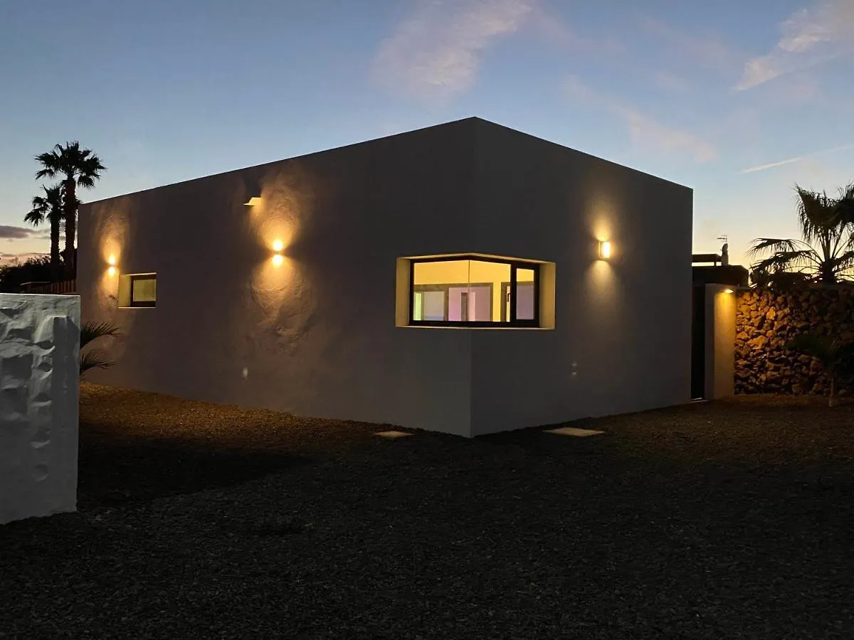 Casa Sora, Agradable Villa Con Banera Hidromasaje Lajares