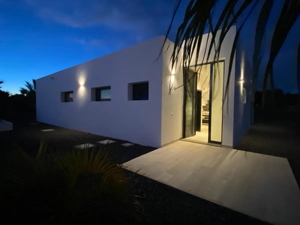Casa Sora, Agradable Villa Con Banera Hidromasaje Lajares 0*,  Spain